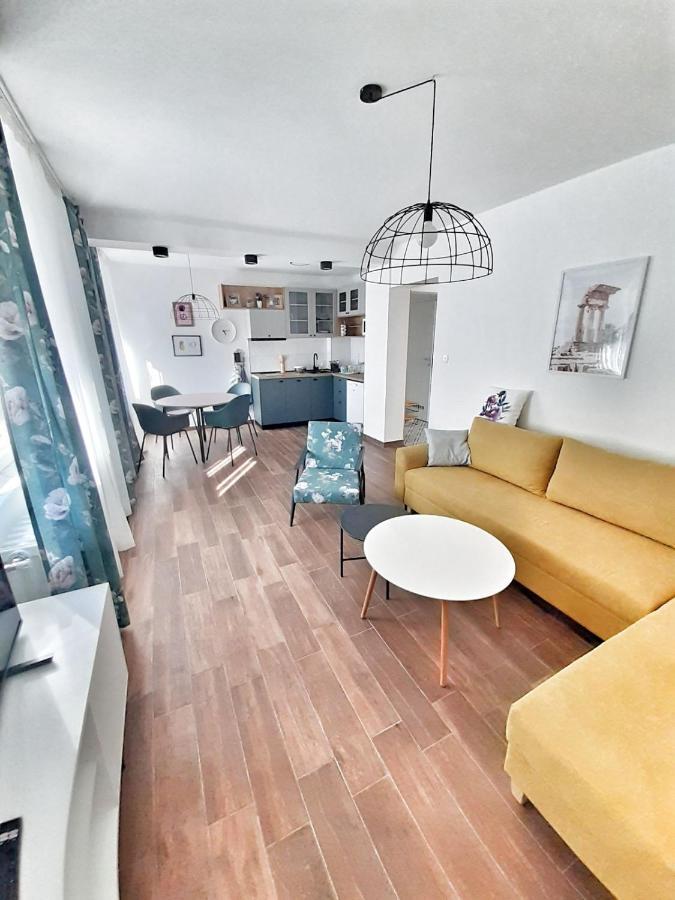 Home Apartment Luna Skopje Eksteriør bilde